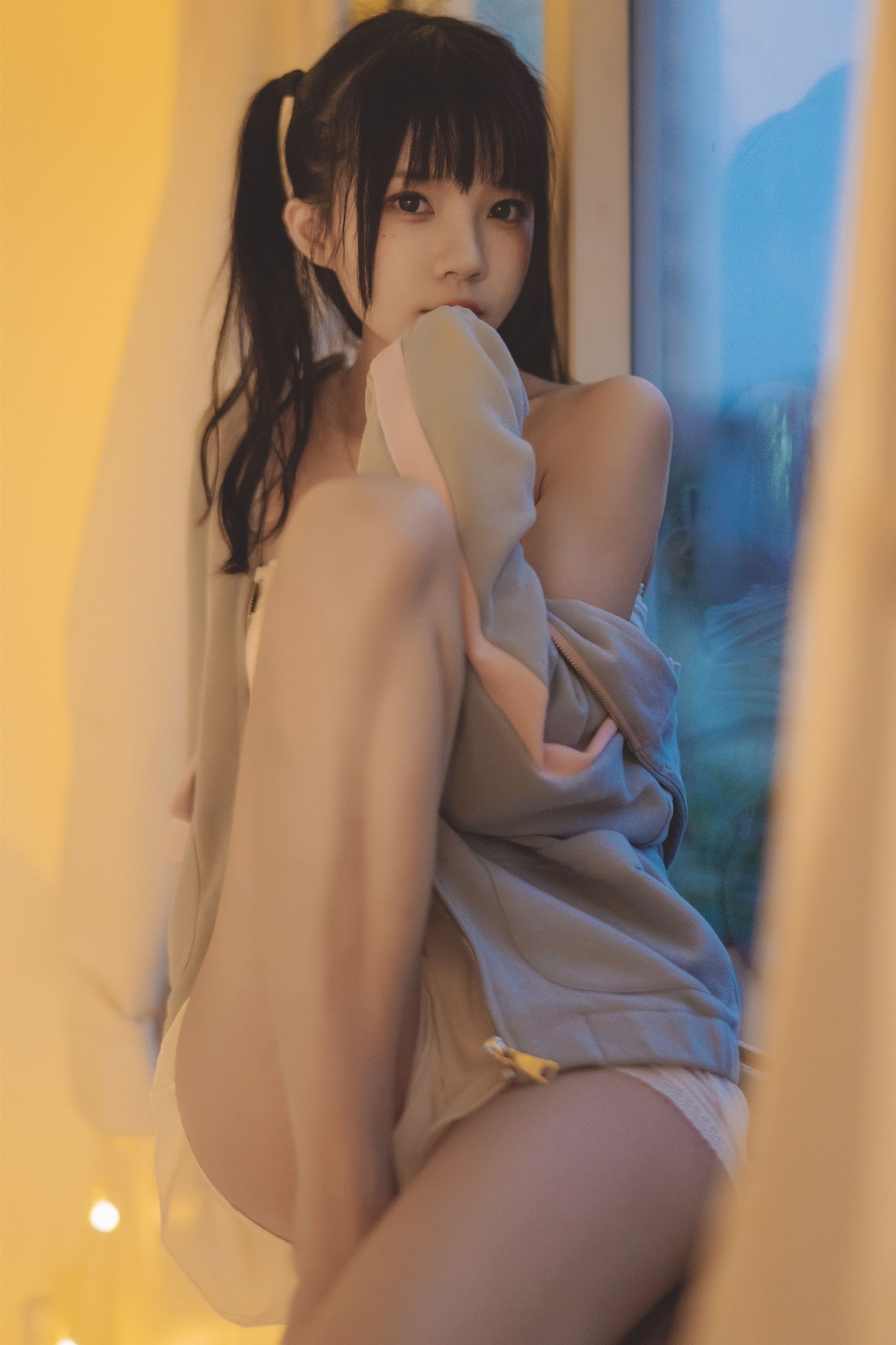 甜甜的出现一下