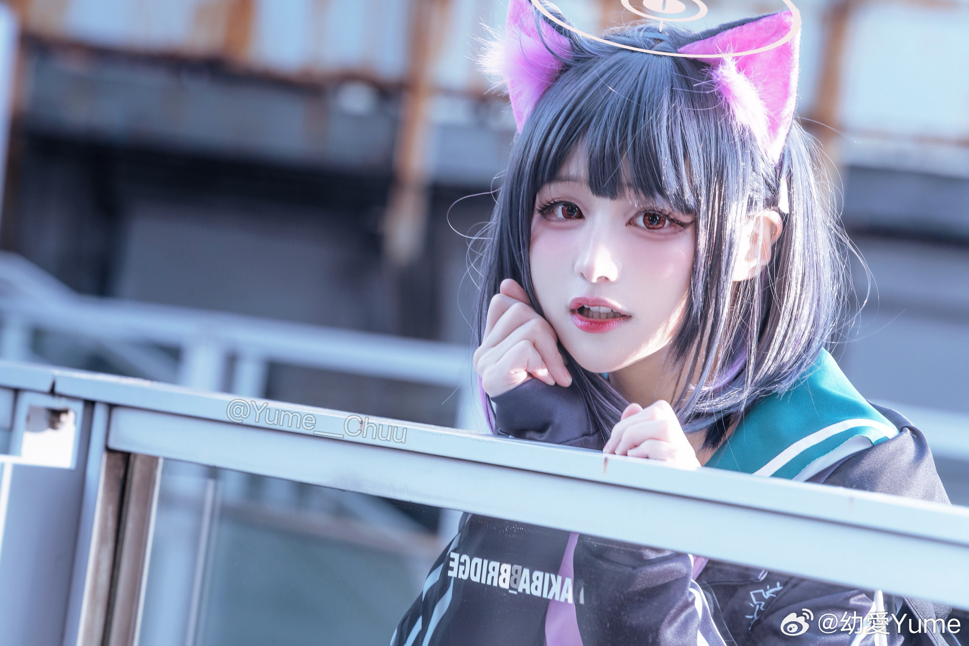 老师，到这里来！ 在秋叶原拍了杏山和纱