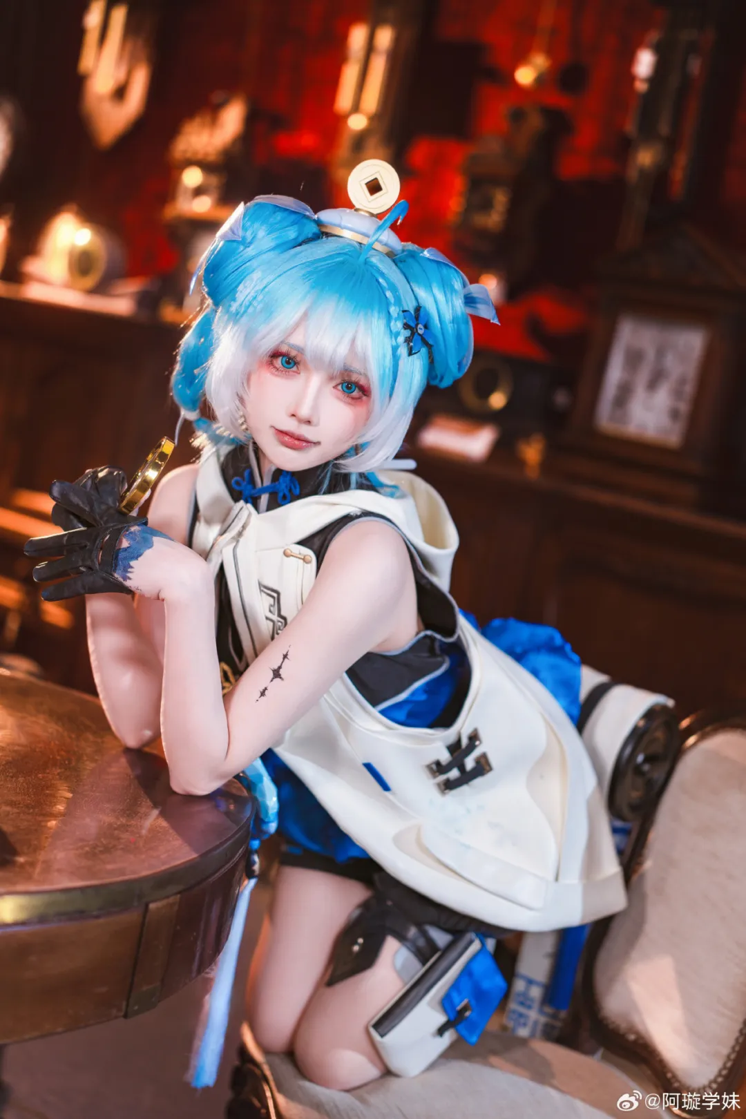 COSPLAY | 浪漫主义者都是暗处迎盛阳的玫瑰