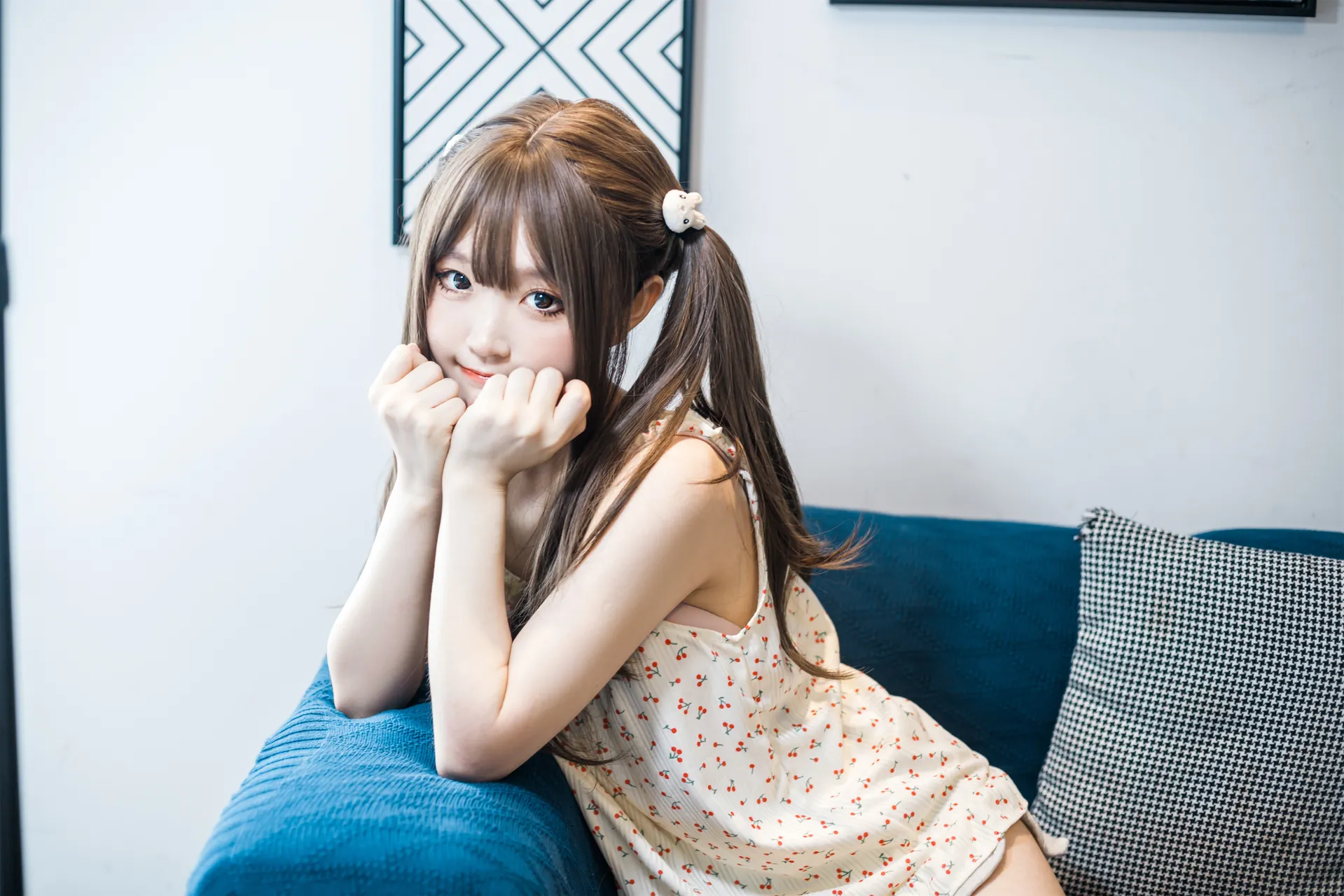 神沢永莉 – 写真 – 黄色吊带睡衣兔兔[22P – 156.6MB]