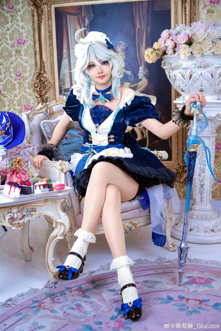 葡萄糖_Glucose COS图片赏析:芙宁娜公主床畔的绝美风姿 葡萄糖_Glucose COS图片赏析:芙宁娜公主床畔的绝美风姿