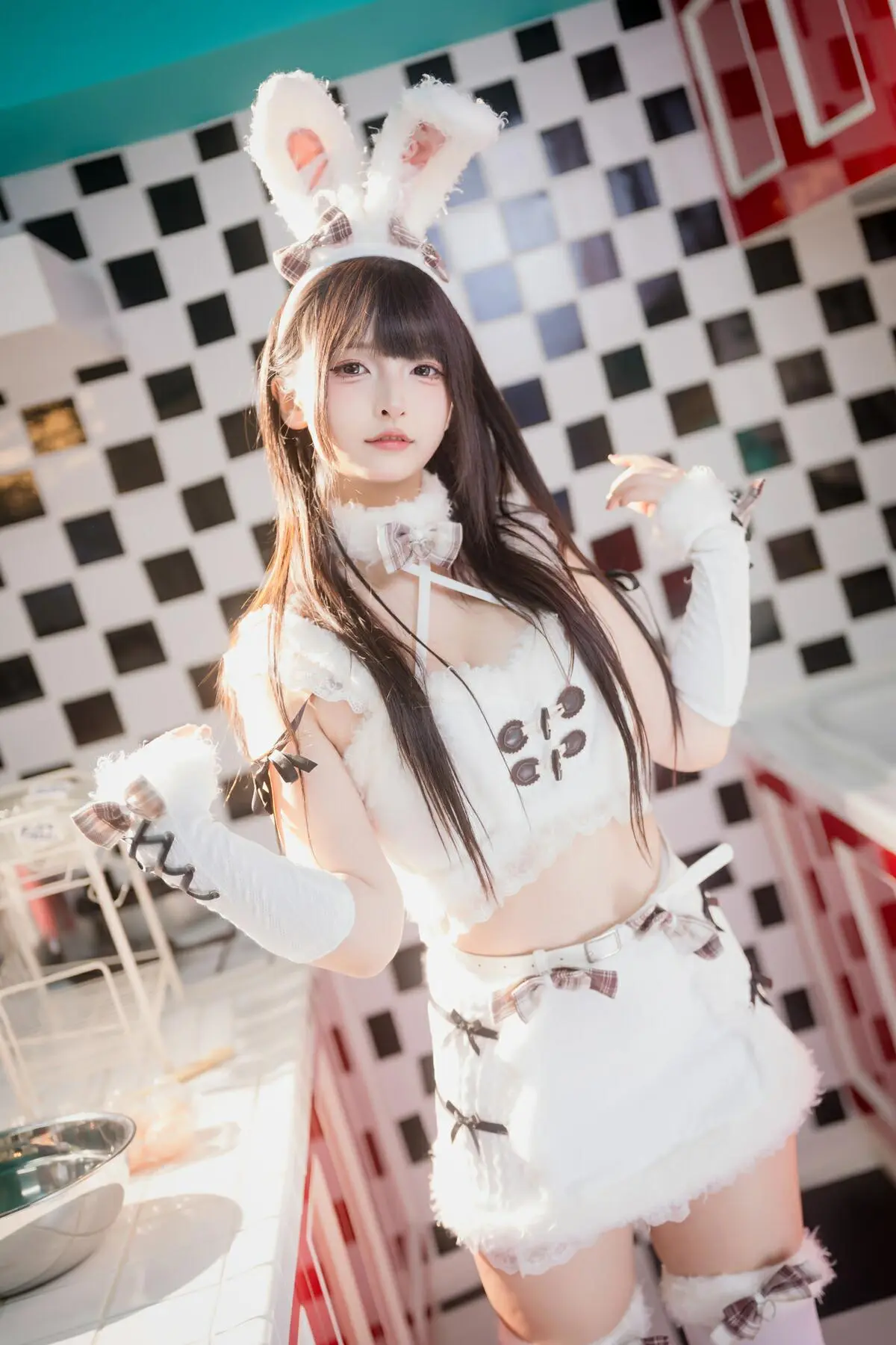 Cosplay｜神楽坂真冬 – 第五季 序号87：毛绒白兔