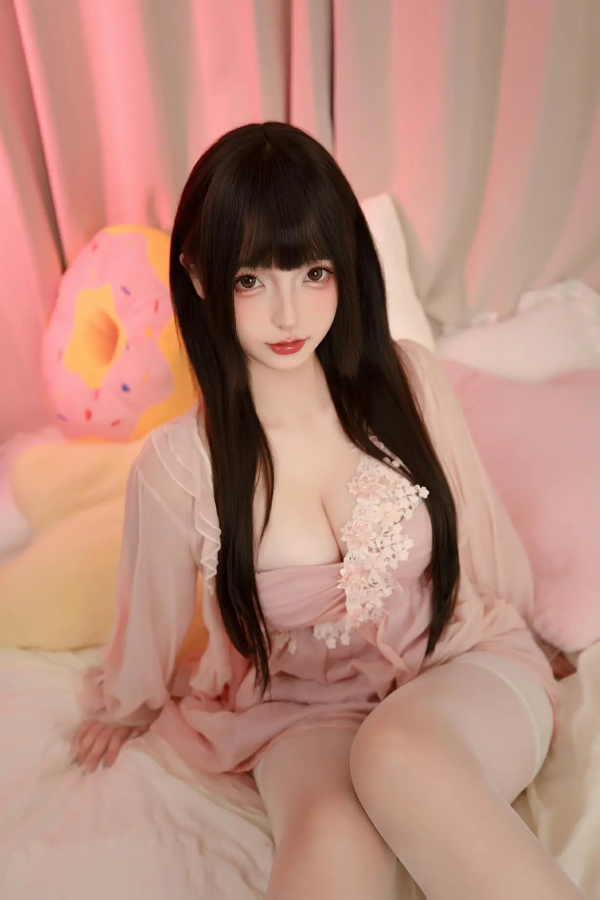 Cosplay｜神楽坂真冬 – 第五季 序号86：高跟睡袍