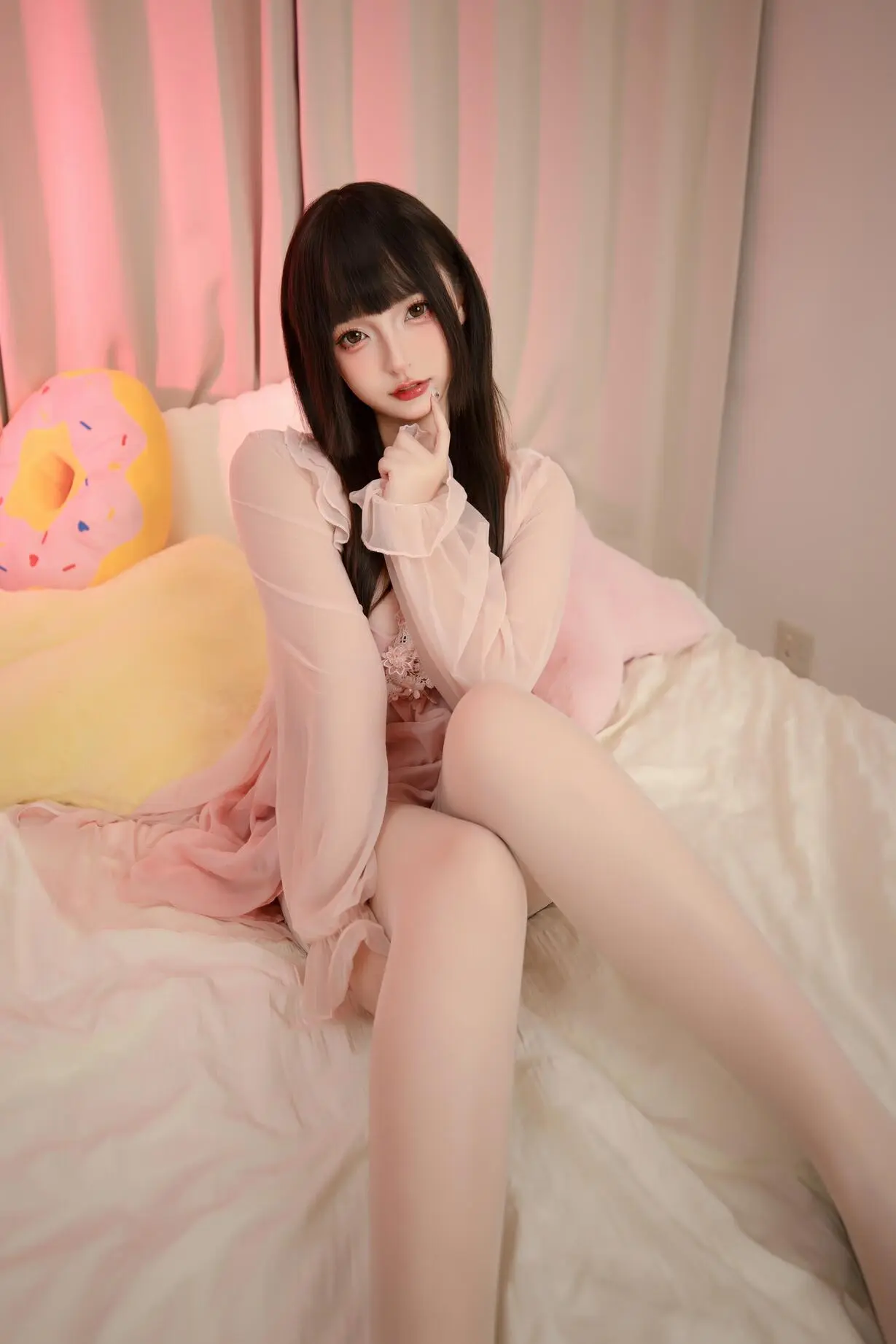 Cosplay｜神楽坂真冬 – 第五季 序号86：高跟睡袍