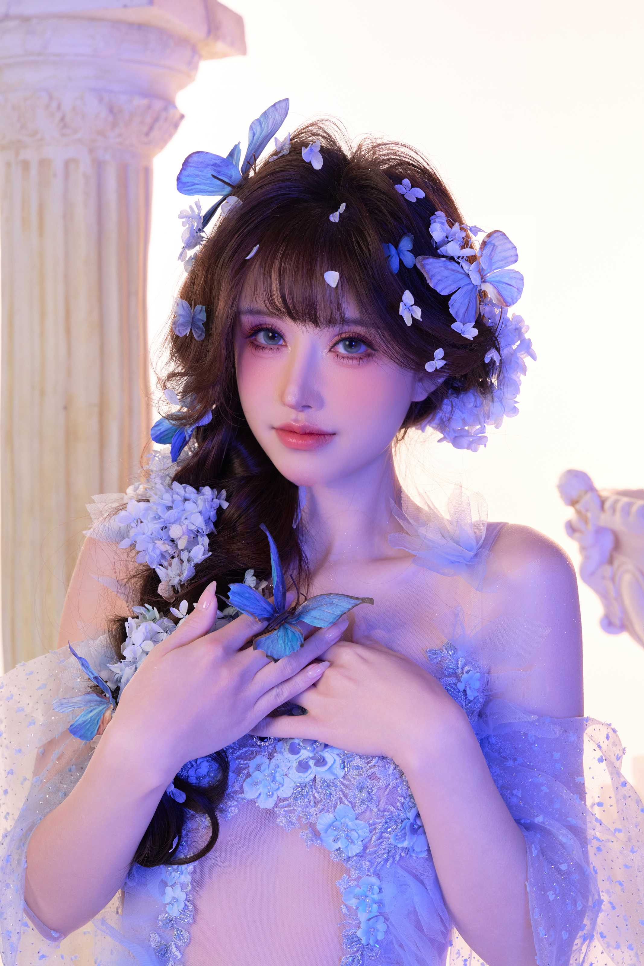 鹿八岁baby 蝶梦霓裳,光影交织下的古风梦境与时尚写真的艺术碰撞 鹿八岁baby 蝶梦霓裳,光影交织下的古风梦境与时尚写真的艺术碰撞