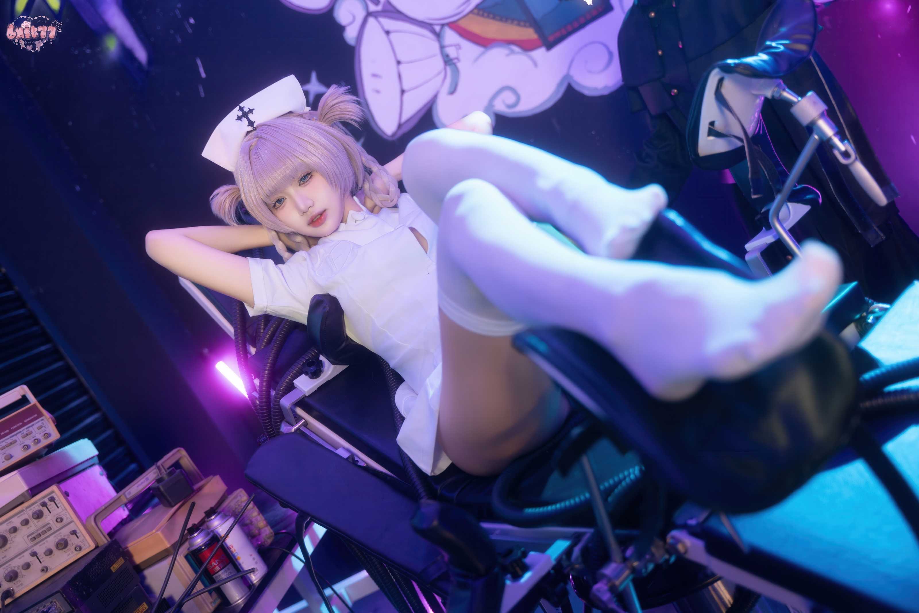 柒柒要乖哦 彻夜之歌 护士服小荠在线看图，光影交织的夜间诊疗诗篇与视觉叙事