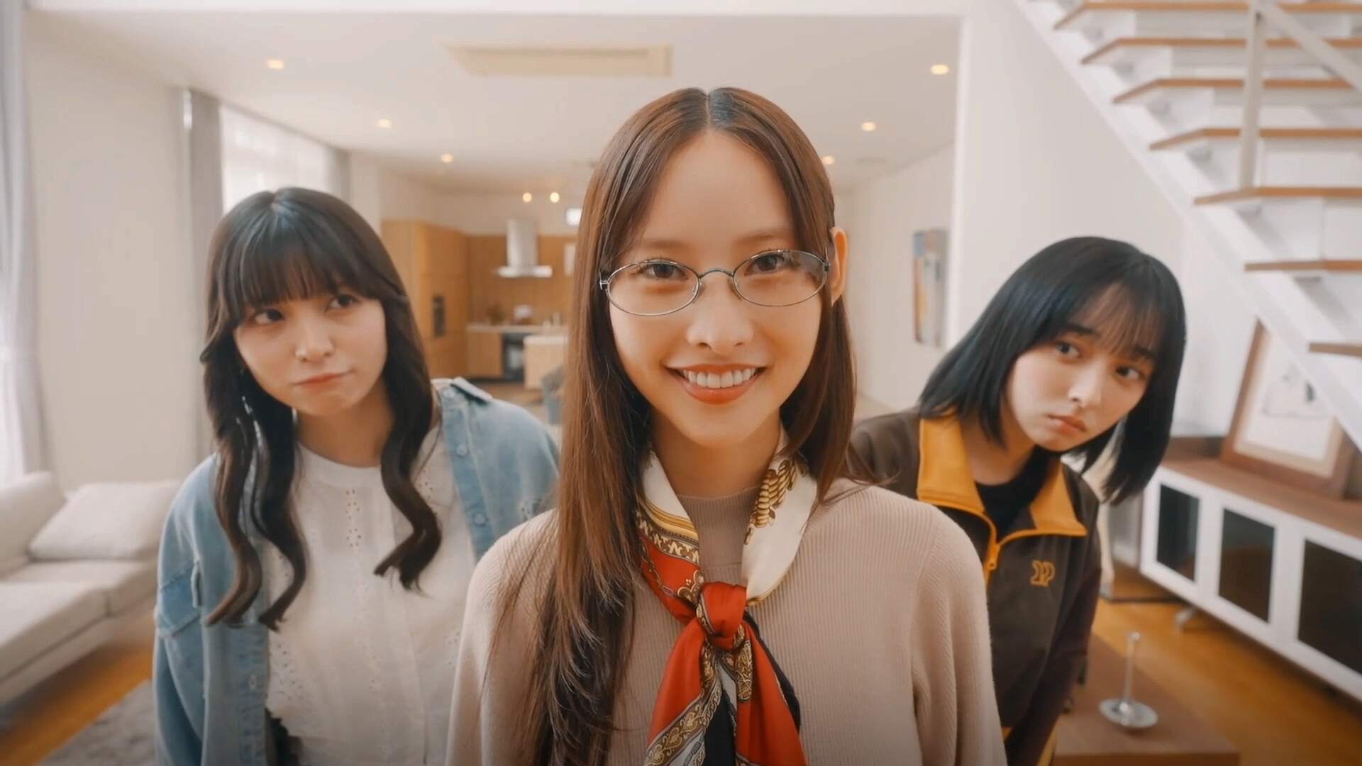 嘟嘟嘟~恋爱信号响不停,美女室友们教我如何淡定?/Roommates, Romance, and Ringing Hearts 嘟嘟嘟~恋爱信号响不停,美女室友们教我如何淡定?/Roommates, Romance, and Ringing Hearts