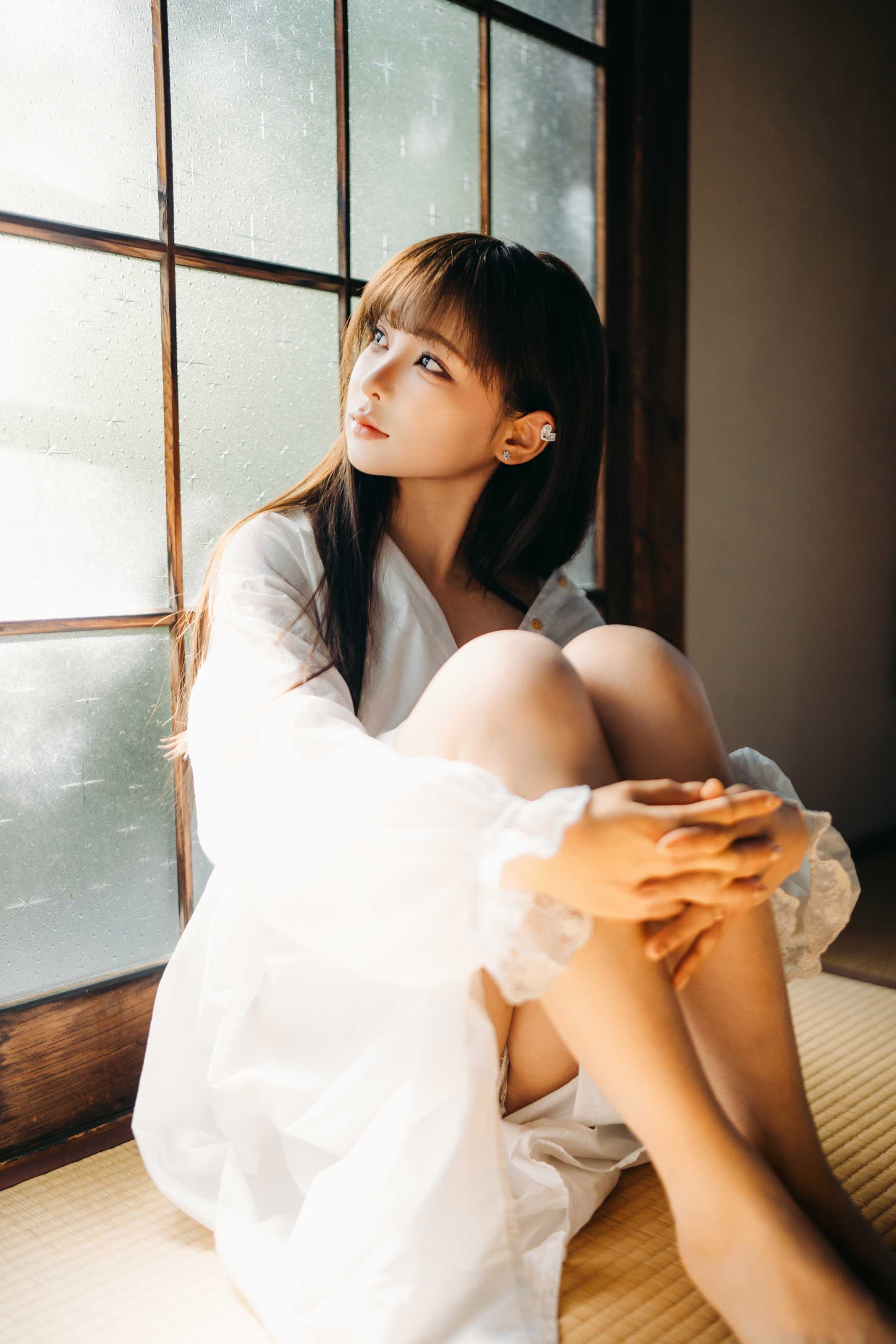 蠢沫沫 阳,光影交织下的元气少女与午后慵懒时光写真摄影故事 - 预览图 1 蠢沫沫 阳,光影交织下的元气少女与午后慵懒时光写真摄影故事 - 预览图 1