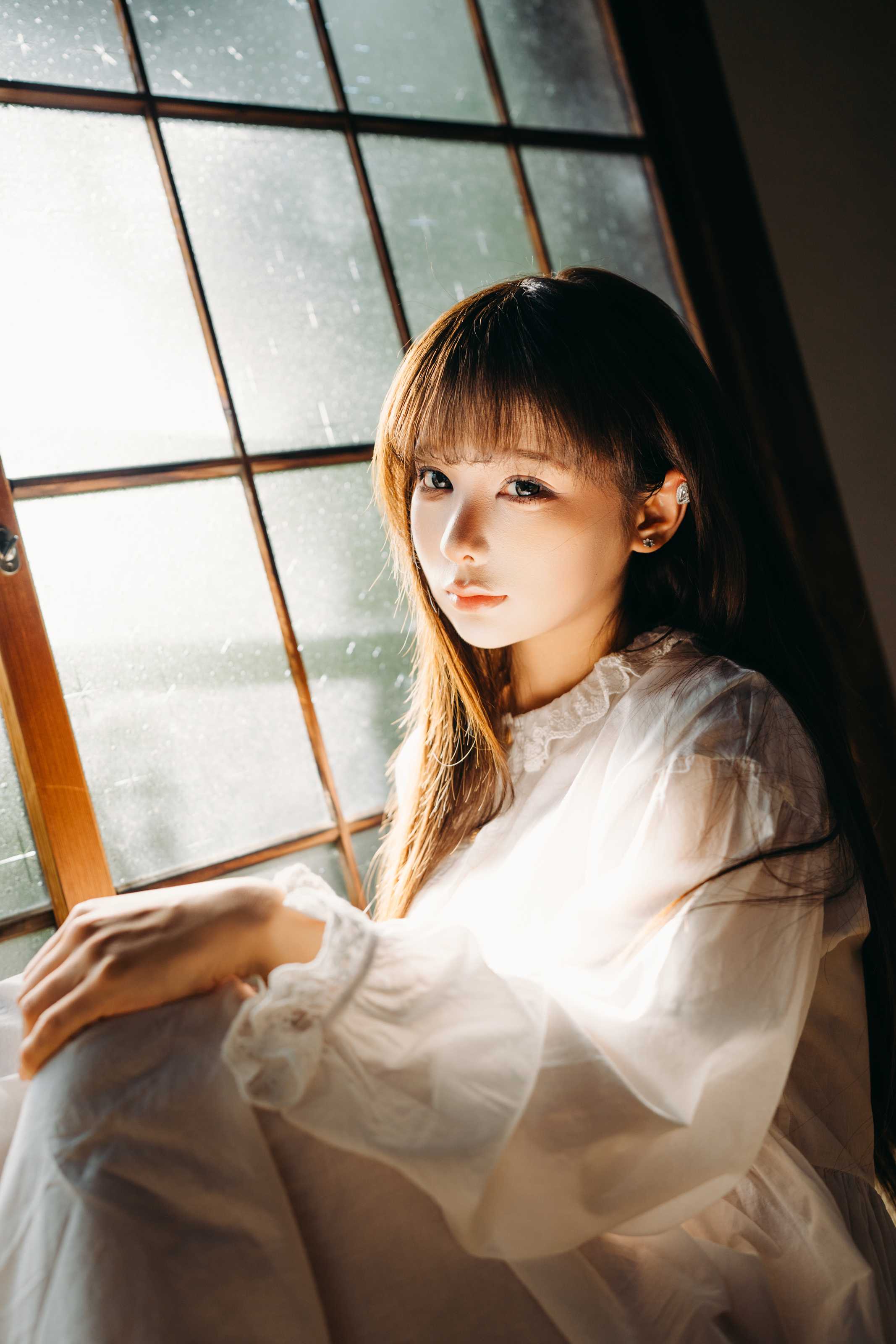 蠢沫沫 阳,光影交织下的元气少女与午后慵懒时光写真摄影故事 - 预览图 4 蠢沫沫 阳,光影交织下的元气少女与午后慵懒时光写真摄影故事 - 预览图 4