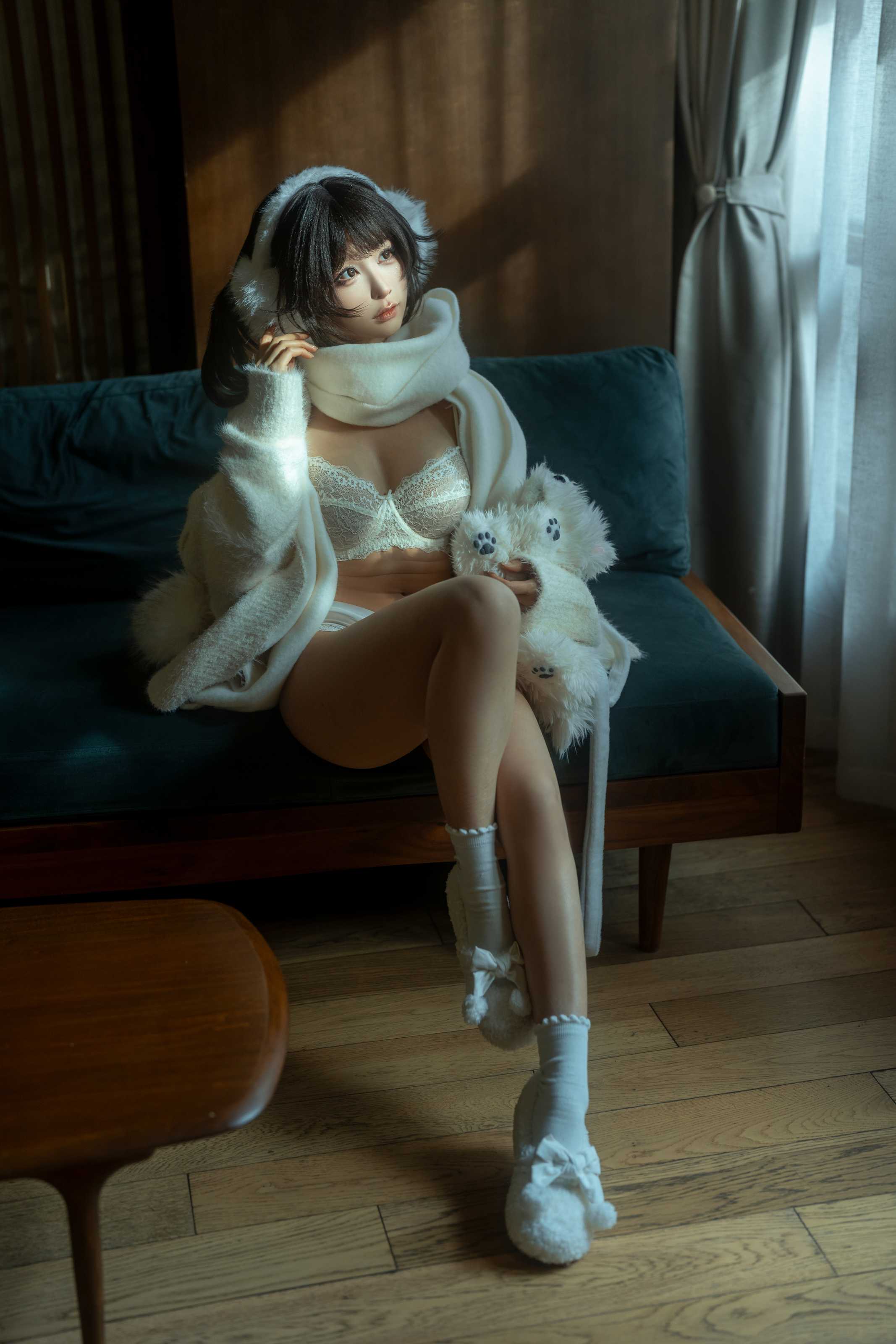 蠢沫沫 白毛衣，冬日暖阳下的纯真邂逅与写真拍摄幕后全记录