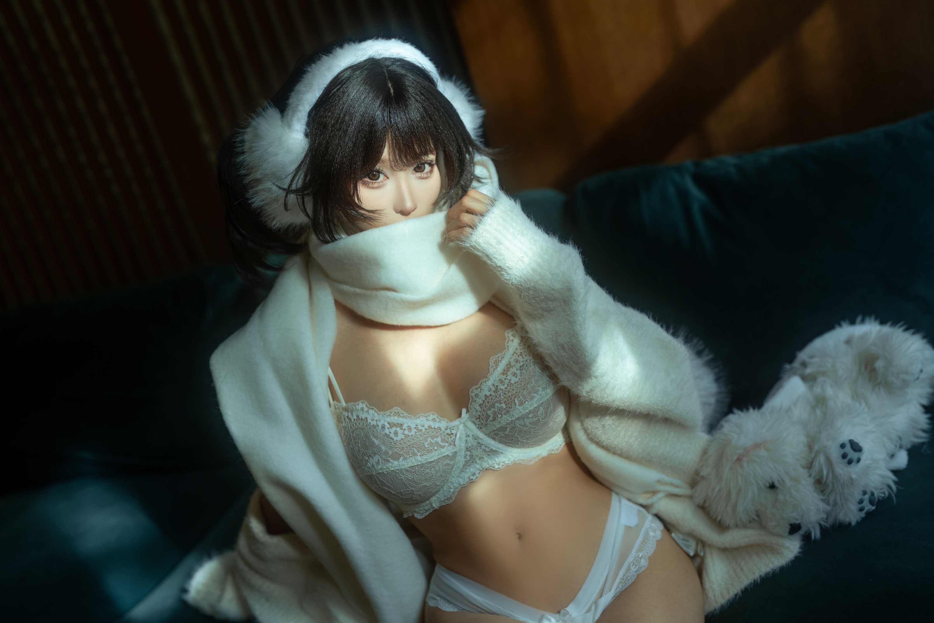 蠢沫沫 白毛衣，冬日暖阳下的纯真邂逅与写真拍摄幕后全记录