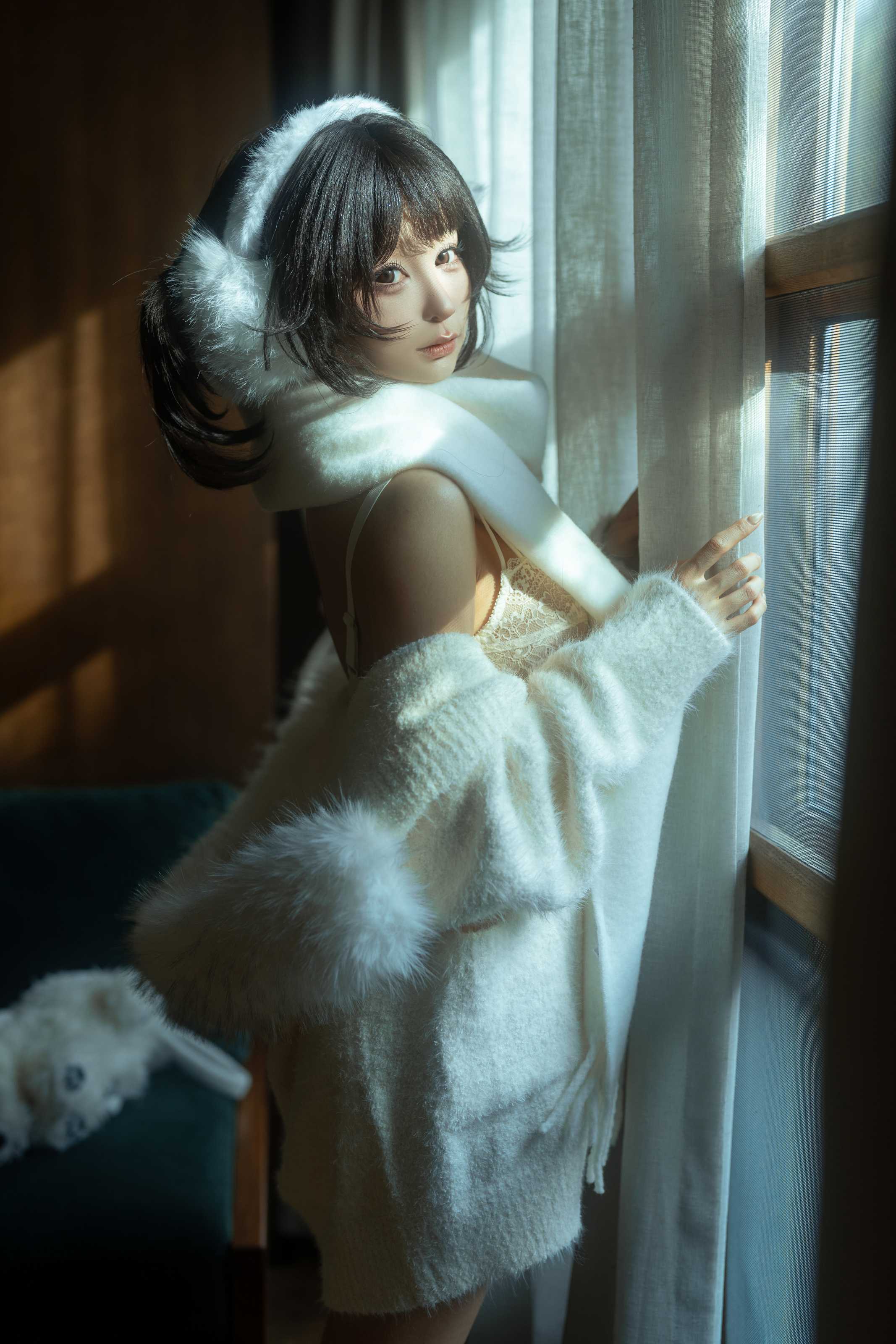 蠢沫沫 白毛衣，冬日暖阳下的纯真邂逅与写真拍摄幕后全记录