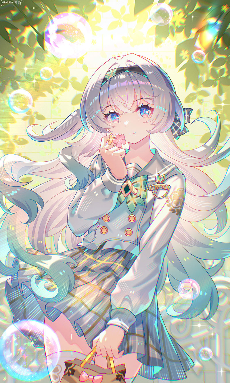 游戏《崩坏：星穹铁道(Honkai Star Rail、崩壊：スターレイル、崩铁)》的人气角色“流萤(Firefly)”的高清角色图包