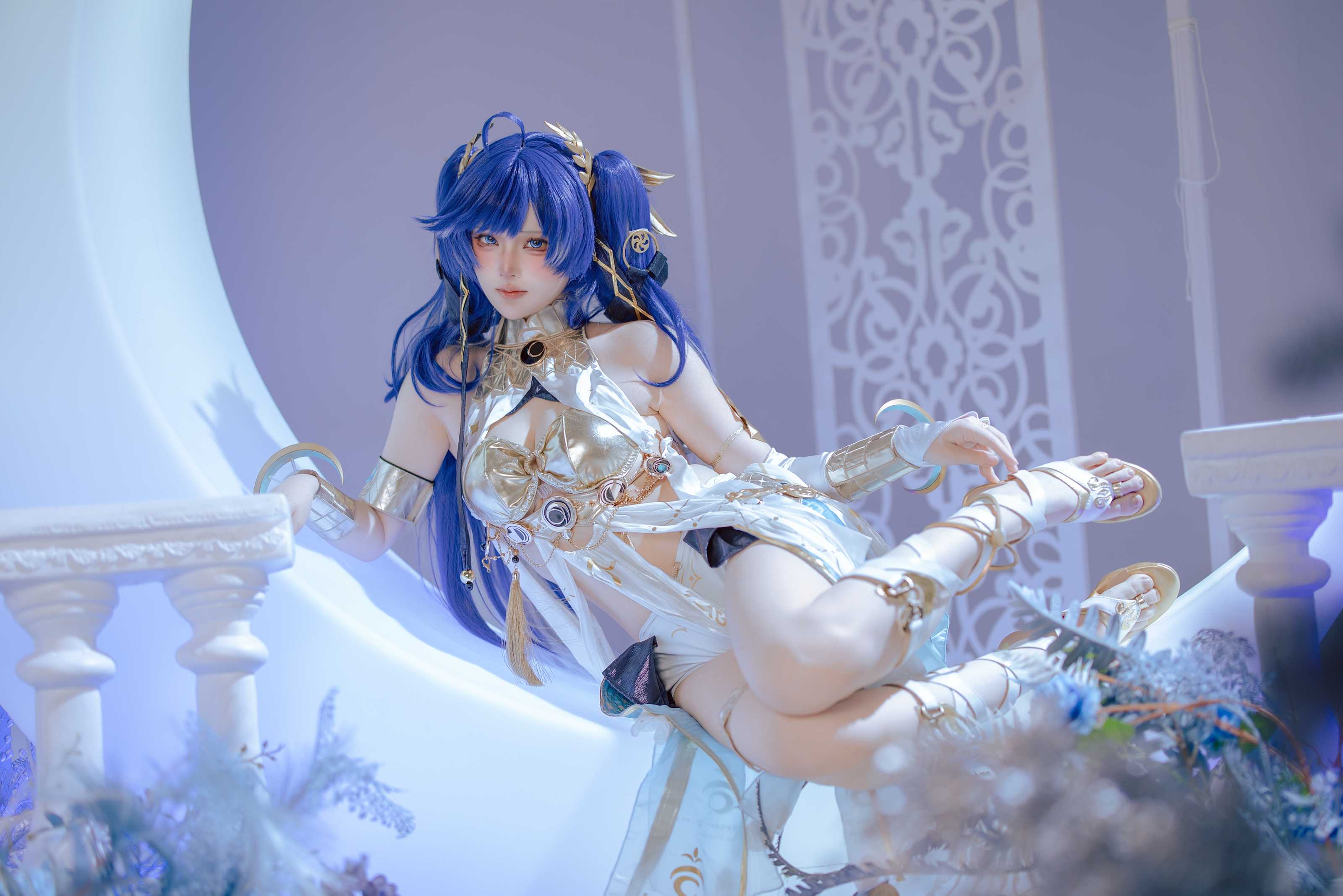 屿鱼Yukako 鸣潮 尤诺 原皮，光影交织下的异世旅人写真拍摄全记录