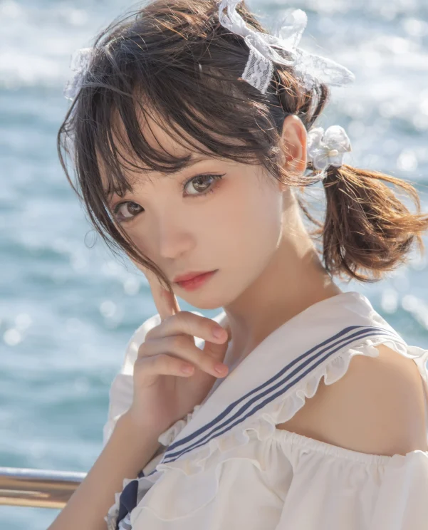 花柒Hana – 三亚熊之海军风泳装