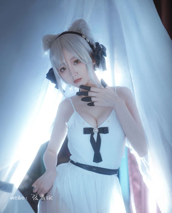 这套芭蕾又是早早做完衣服就开摆了捏 明日方舟 林雨霞