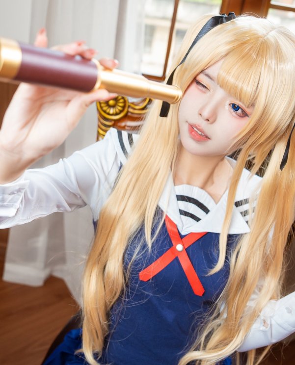 才…才不要祝你新年快乐呢!