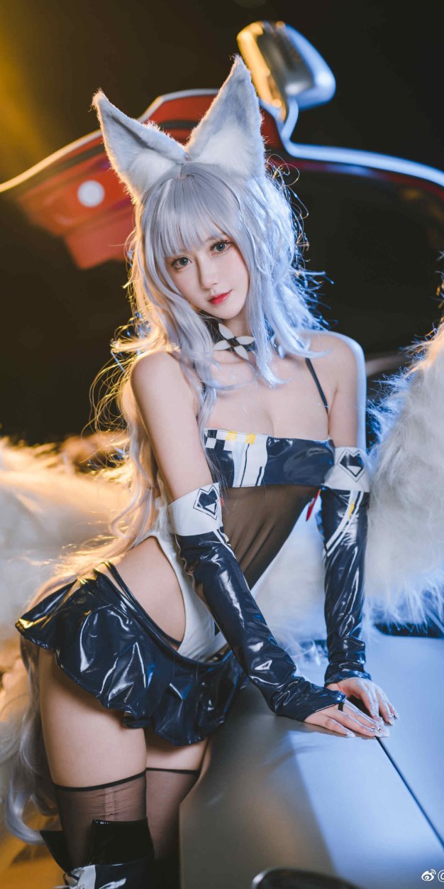 碧蓝航线 信浓cos 轰鸣的银轮