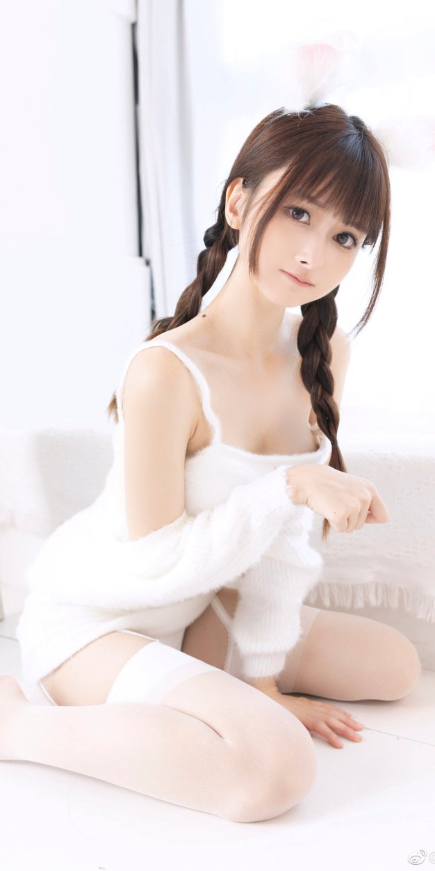 少女写真 ??? “小白兔白又白～