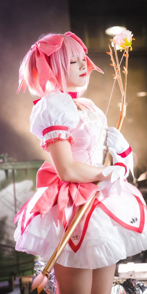 抬起头在更热烈的风里相遇吧