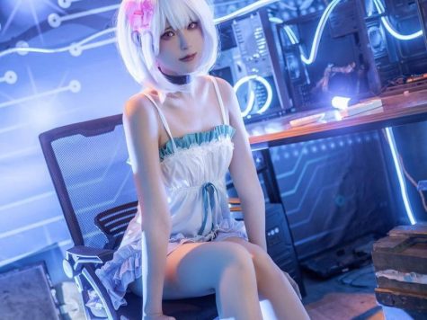 Quan冉有点饿(拖拉大王)_写真coser美图作品合集下载|持续更新