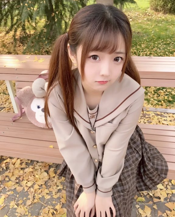 摄影写真 | 金色的阳光和金色的叶子,还有一个可爱的我