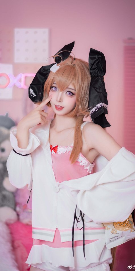 COSPLAY | 欢迎来到阿蒂利奥的小屋！