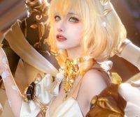 Cosplay | 轻抚圣城的丝网，凝听命运的生息