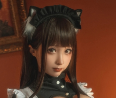 蠢沫沫 – 《仆-女仆》：猫耳与黑白裙摆下的致命吸引力