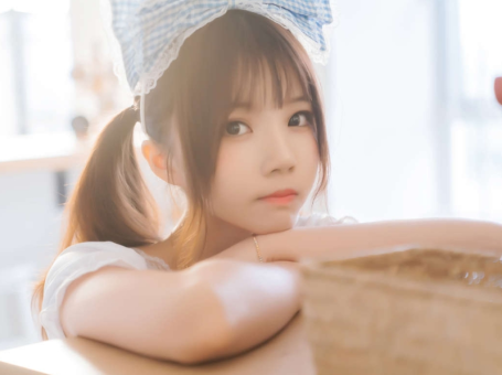 桜桃喵的《小娇妻》：温柔日常里的甜美幻想