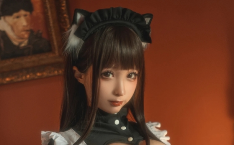 蠢沫沫 – 《仆-女仆》：猫耳与黑白裙摆下的致命吸引力