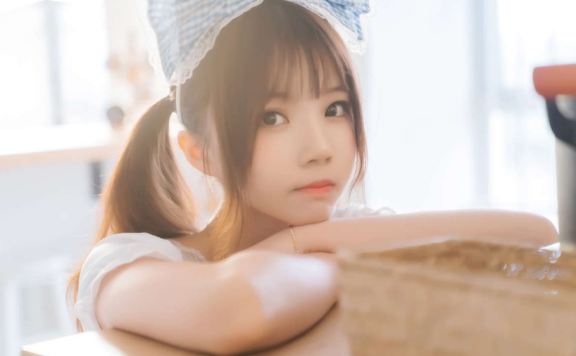 桜桃喵的《小娇妻》:温柔日常里的甜美幻想