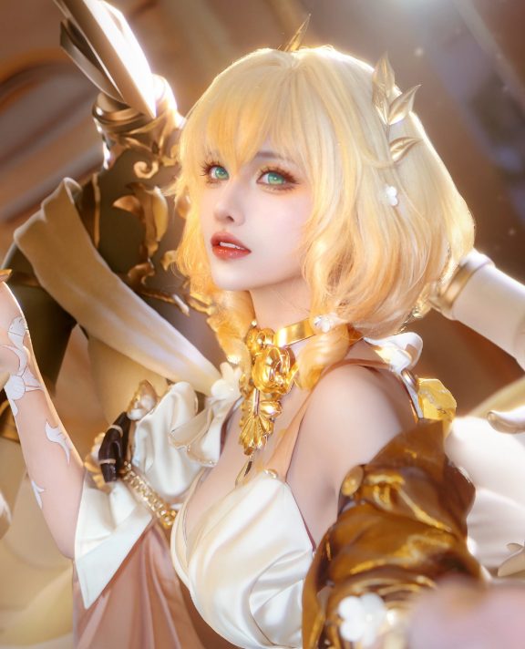 Cosplay | 轻抚圣城的丝网,凝听命运的生息