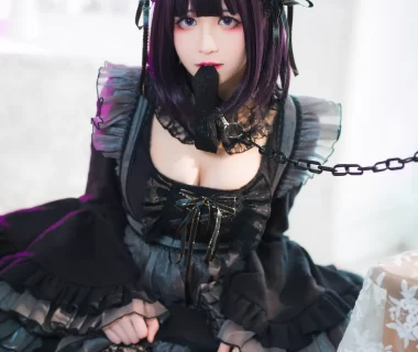 Tomoyo酱 – 更衣人偶坠入爱河 – 喜多川海梦 黑江雫[37P – 123.15MB]