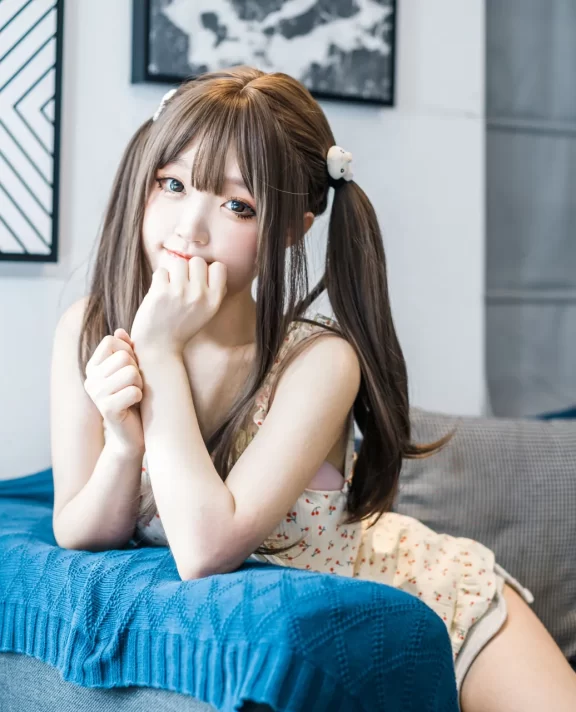 神沢永莉 – 写真 – 黄色吊带睡衣兔兔[22P – 156.6MB]