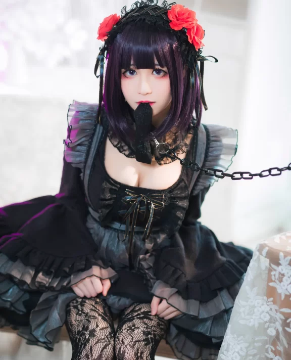 Tomoyo酱 – 更衣人偶坠入爱河 – 喜多川海梦 黑江雫[37P – 123.15MB]