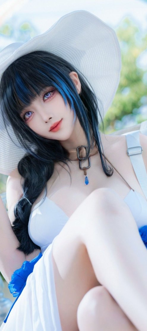 Cosplay｜真的好耀眼啊～无论是阳光，还是指挥官~
