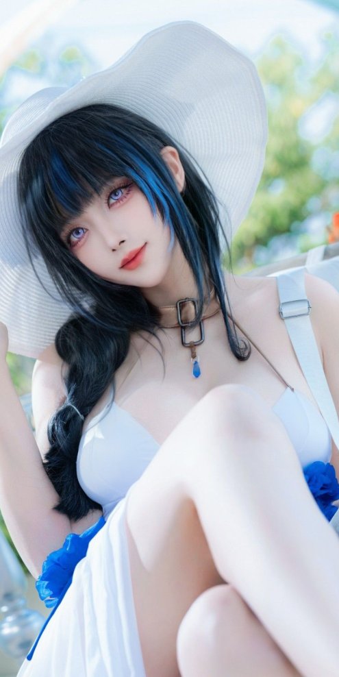 Cosplay｜真的好耀眼啊～无论是阳光，还是指挥官~