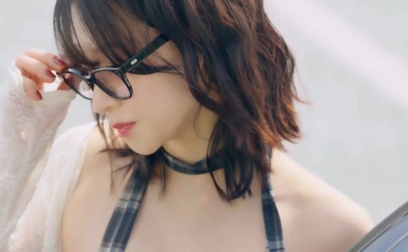 嘘, 美女拍摄中/Heroines Through My Lens