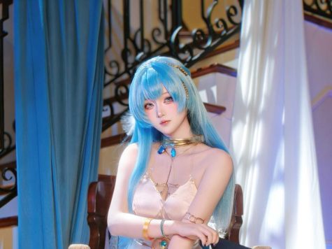 屿鱼Yukako Nikke胜利女神 海伦礼服，光影交织下的蔚蓝诗篇与未来幻想