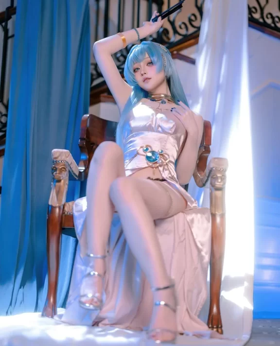 Cosplay|屿鱼Yukako – 胜利女神:妮姬 海伦 礼服