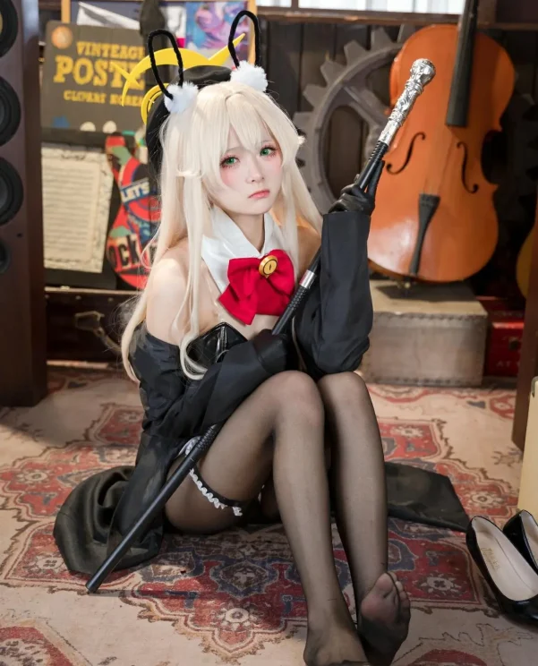 Cosplay|九柒喵 – 蔚蓝档案 笑面教授兔女郎