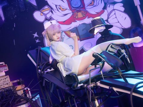 柒柒要乖哦 彻夜之歌 护士服小荠在线看图，光影交织的夜间诊疗诗篇与视觉叙事