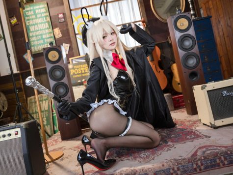 九柒喵 蔚蓝档案 笑面教授 兔女郎，揭秘摄影棚内外的光影魔法与造型细节全记录