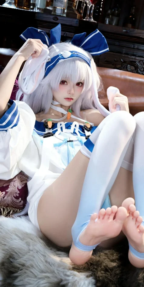 Cosplay｜九柒喵 – 碧蓝航线 拉菲ll