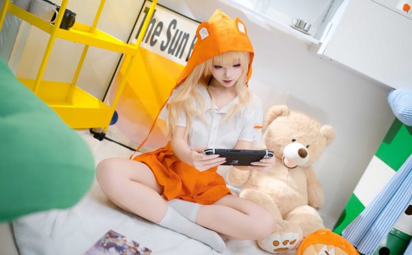 Bangni邦尼 小埋，春日校园纪事与午后茶歇的治愈系双面写真