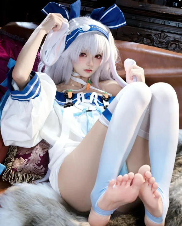 Cosplay｜九柒喵 – 碧蓝航线 拉菲ll