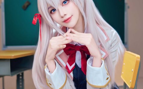 Shika小鹿鹿 艾莉同学,光影交织下的纯真与魅惑写真故事全记录