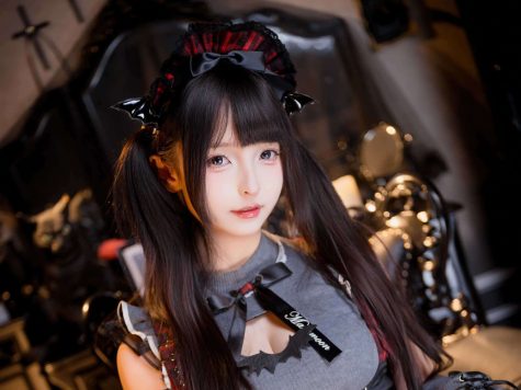 神楽坂真冬 小恶魔，光影交织下的魅惑演绎与写真创作全记录