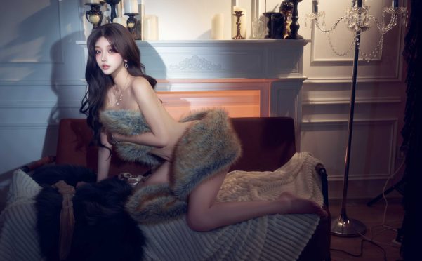 过期米线线喵 鎏金梦境，一场关于光影、纱幔与复古美学的视觉叙事